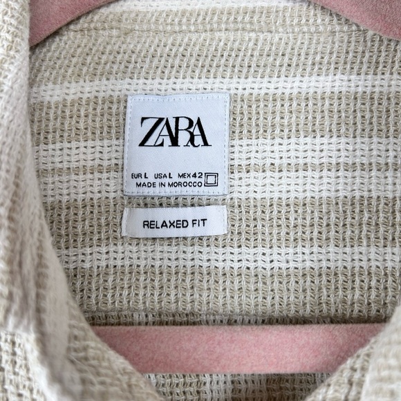 Zara Beige and White Striped Casual Button Down Shirt - Picture 2 of 8